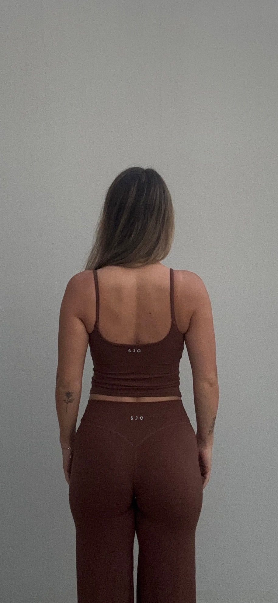 VERA SINGLET - MOCHA