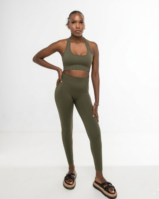 SEAMLESS SCRUNCH LEGGINGS - OLIVE